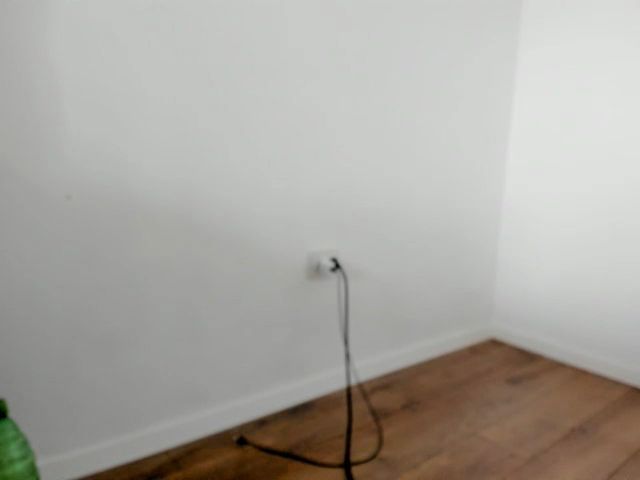 Live sex webcam photo for Jullyenn3 #260636011