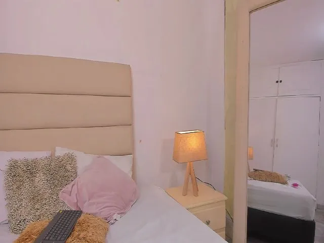 Live sex webcam photo for Nia_Gonsalez #259113478