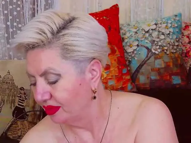 Live sex webcam photo for PoshLadyx #243916918