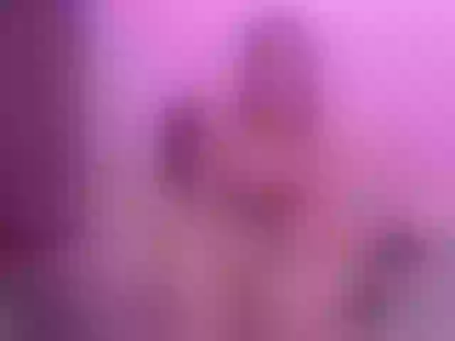 Live sex webcam photo for Sharlotte_e #261078429
