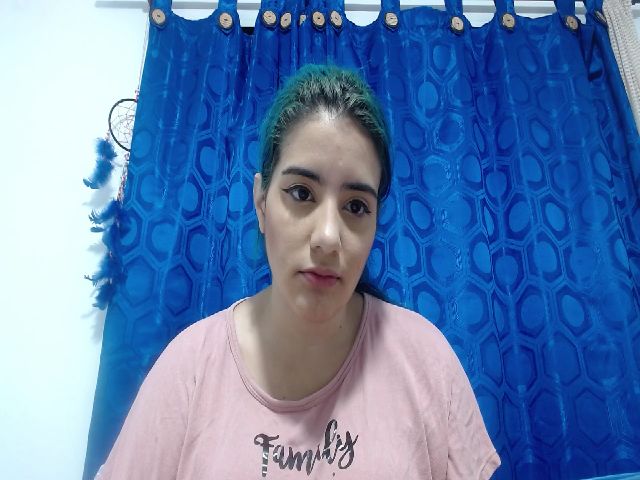 Live sex webcam photo for Blue__moon__ #252725404