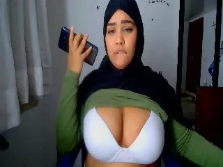 Live sex webcam photo for Shalyn_ #251707604