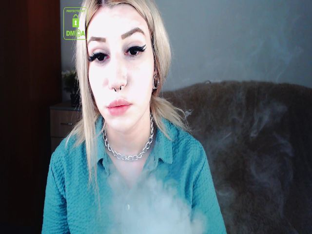 Live sex webcam photo for Alison_Moonli #253960458