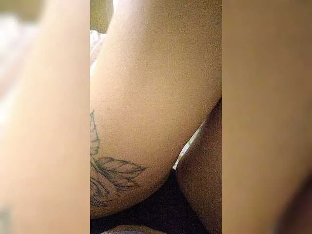 Live sex webcam photo for Anastosia1998 #241306338