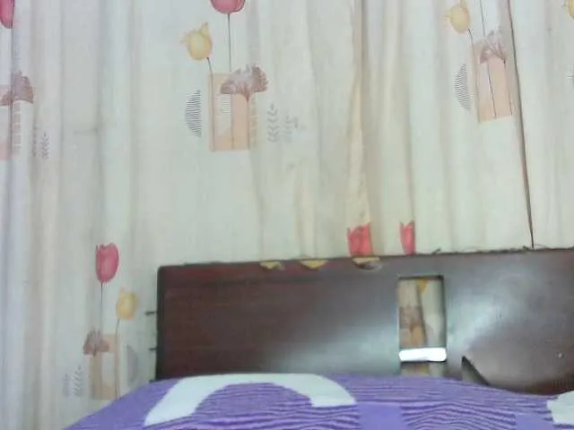Live sex webcam photo for LINDA599 #248397403