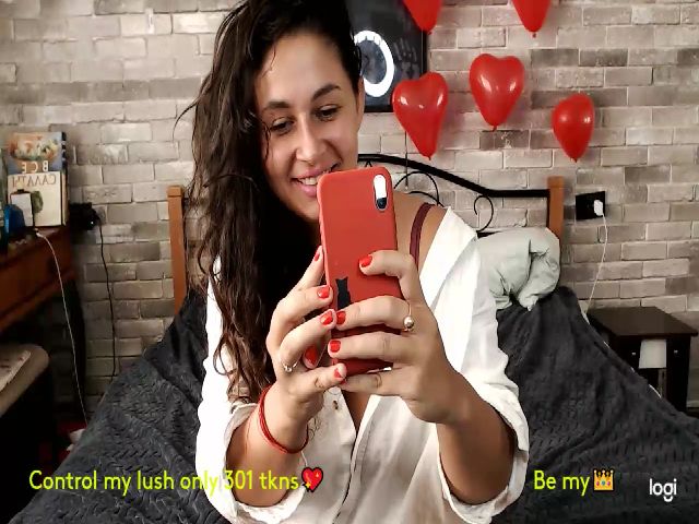 Live sex webcam photo for LimonadV #264938846