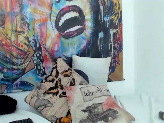 Live sex webcam photo for GABRIELA_L #254314636