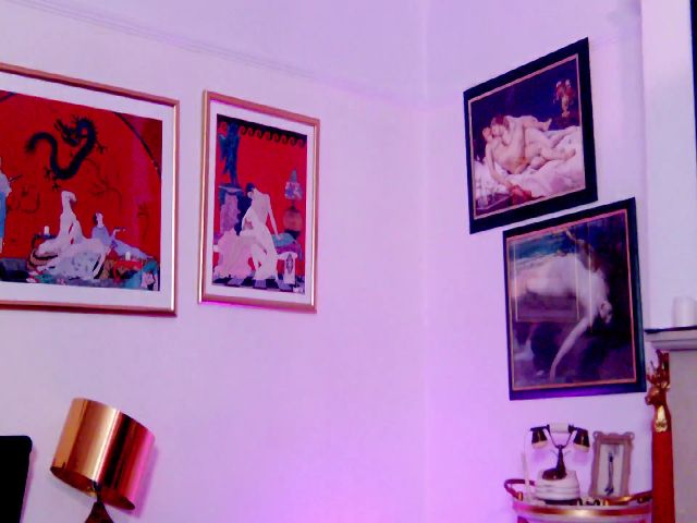 Live sex webcam photo for AgentTease #253607460