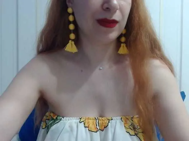 Live sex webcam photo for Alida-2 #251406392
