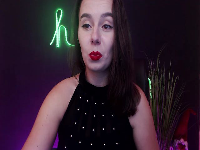 Live sex webcam photo for DinaD #260778537