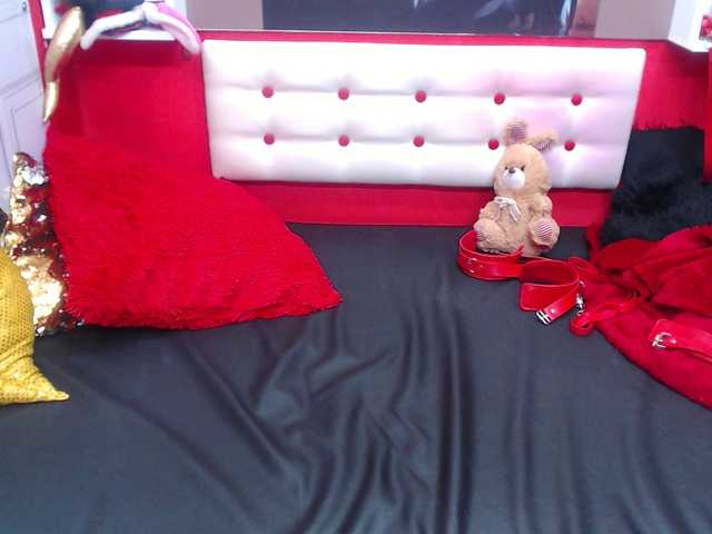 Live sex webcam photo for BIGdirtyslave #242879980