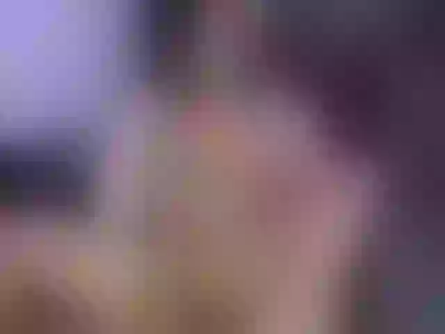 Live sex webcam photo for April_dew #264001941