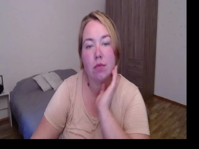 Live sex webcam photo for JollyMiss #264390640