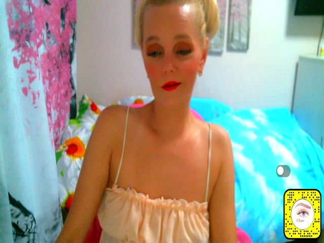 Live sex webcam photo for ChristiRoses #261683733