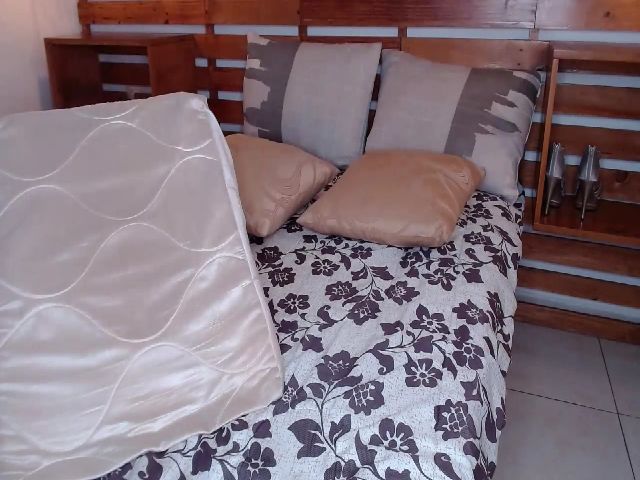 Live sex webcam photo for Katsumi_zenn #254719785