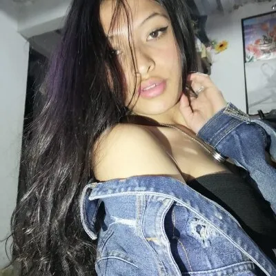 Live sex webcam photo for penelope_1 #241452024