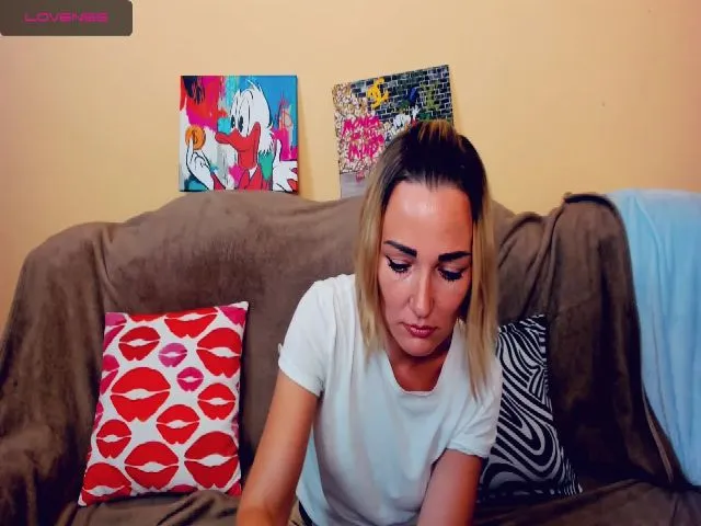 Live sex webcam photo for SecretDream #261240609