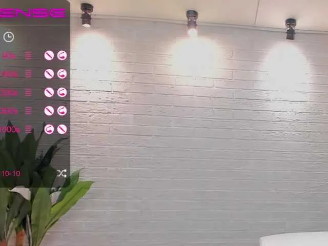 Live sex webcam photo for ChloeManson #241313478