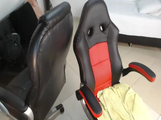 Live sex webcam photo for Thaunhty #259734284