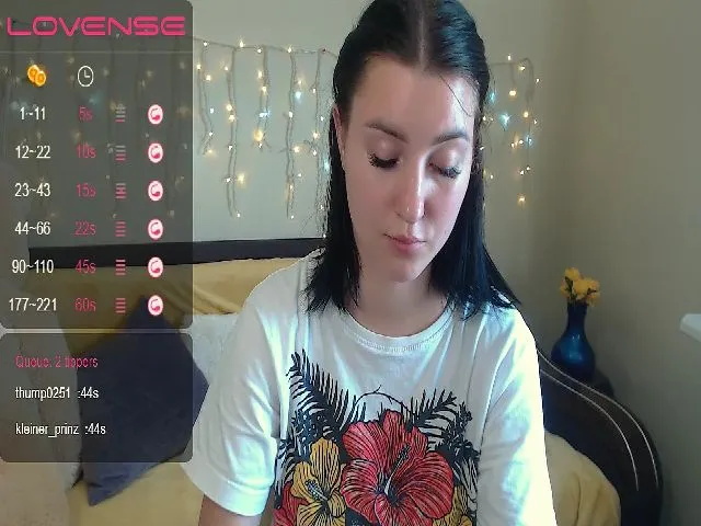 Live sex webcam photo for JenniferGill #263044492