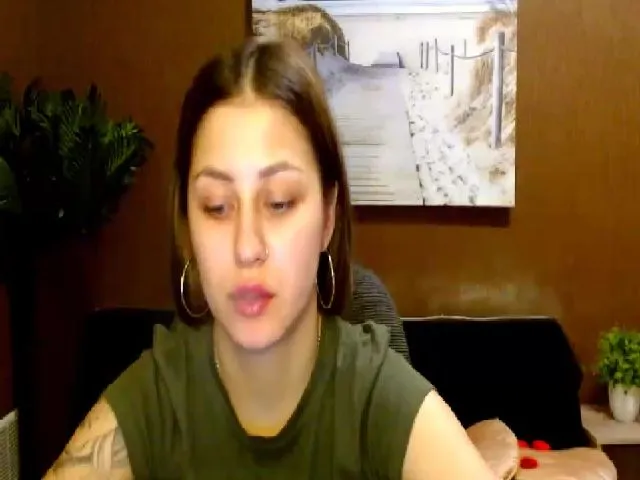 Live sex webcam photo for MsDream_ #254210481