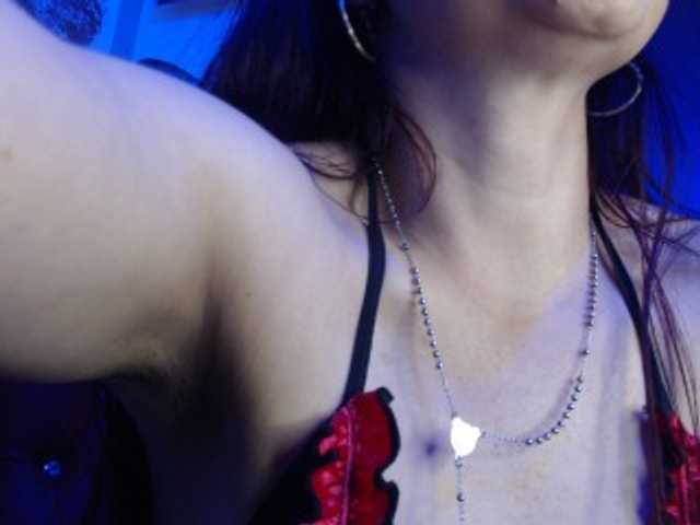 Live sex webcam photo for lucy-hot1 #241357718