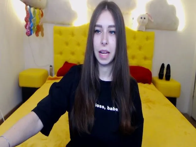 Live sex webcam photo for LindaJason #255866999