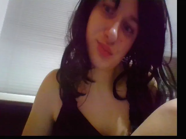 Live sex webcam photo for MagikBaby #252291934