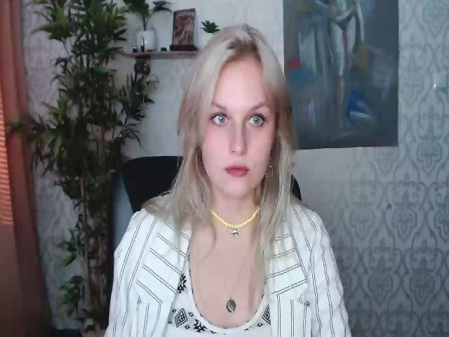 Live sex webcam photo for Dorina_xX #264927469