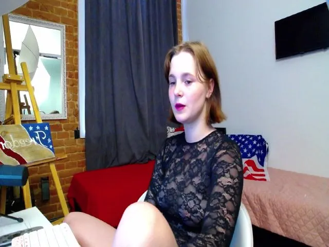 Live sex webcam photo for CindyWood #254138279