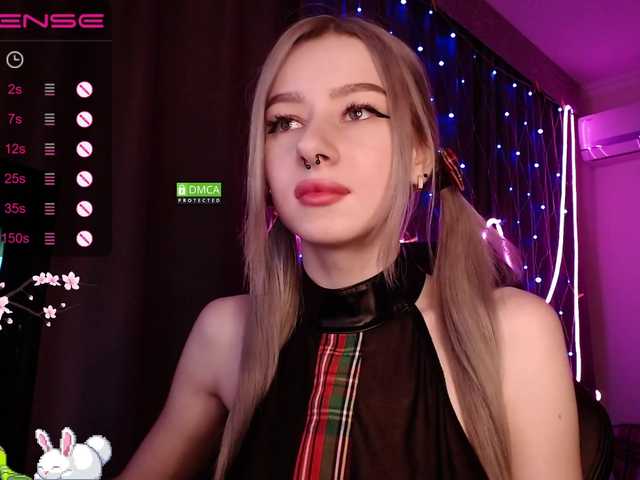 Live sex webcam photo for Annelitt #287948101