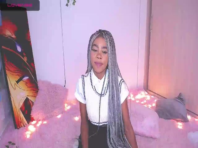 Live sex webcam photo for Aria_brown_ #256008790