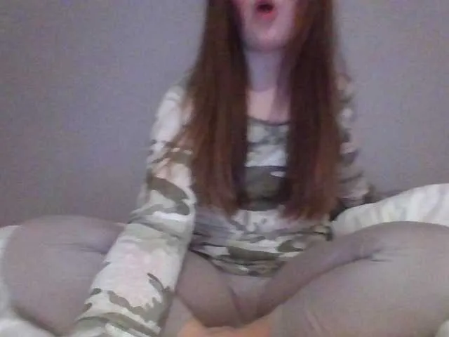 Live sex webcam photo for sweetlizzy #241021541