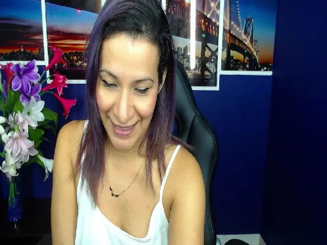 Live sex webcam photo for Infernalsexx #253629411