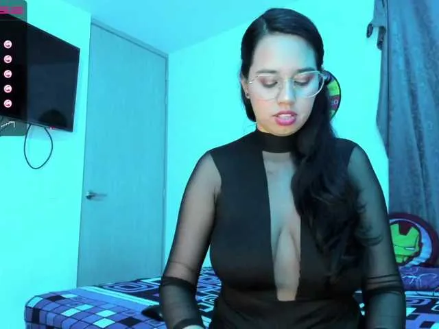 Live sex webcam photo for Noah-Beauty #241277105