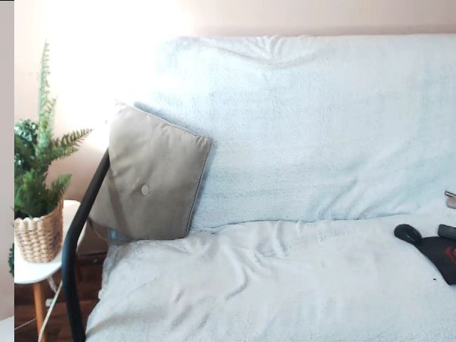 Live sex webcam photo for XDarkAngeel #253828854