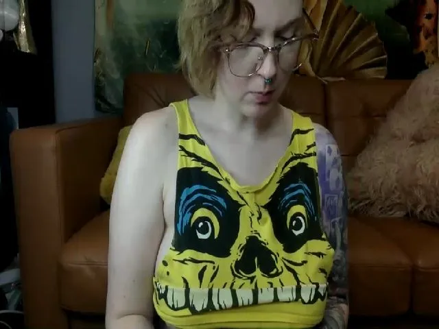 Live sex webcam photo for Nordicdoll #263470658