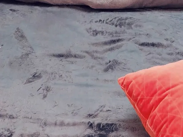 Live sex webcam photo for SandraMia #264907407