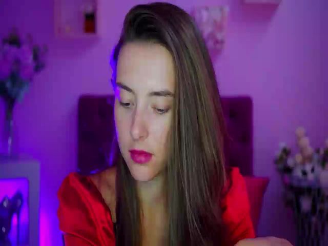 Live sex webcam photo for GloriaElmers #262560226