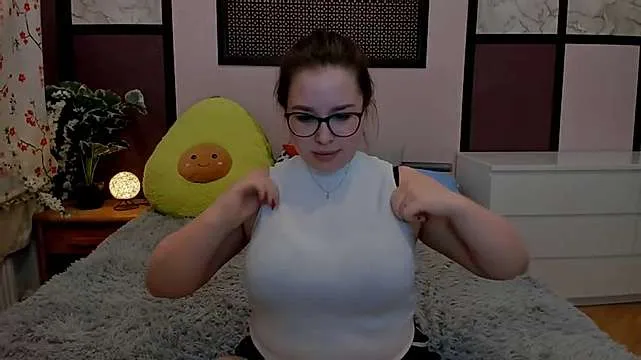 Live sex webcam photo for blooming_lily #244797948