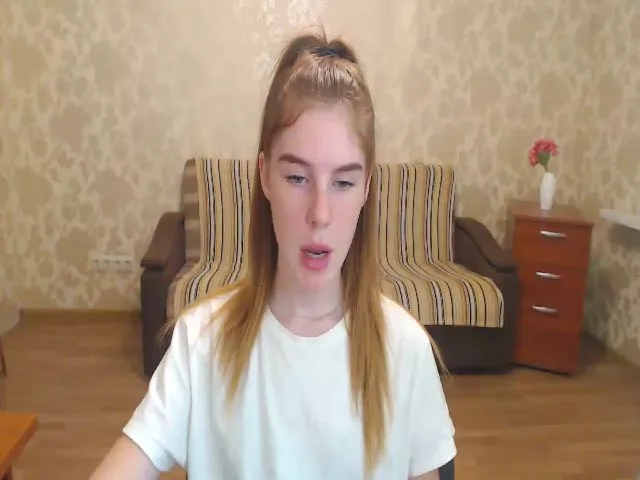 Live sex webcam photo for Vesnyshka #263254779
