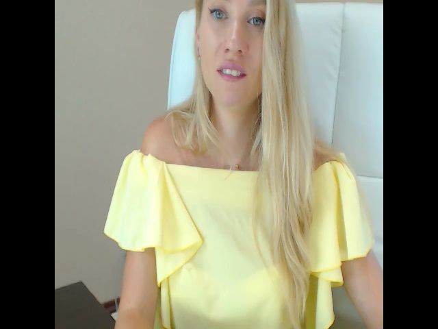 Live sex webcam photo for Miss_Sylvia #253089362