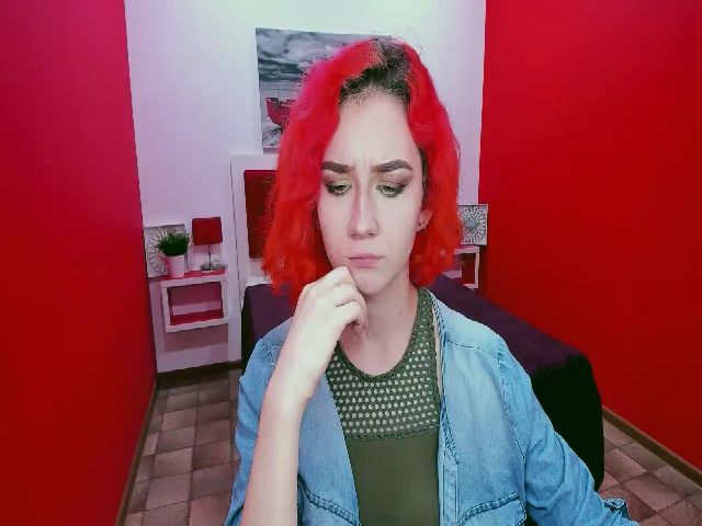 Live sex webcam photo for FionaClassy #254810499