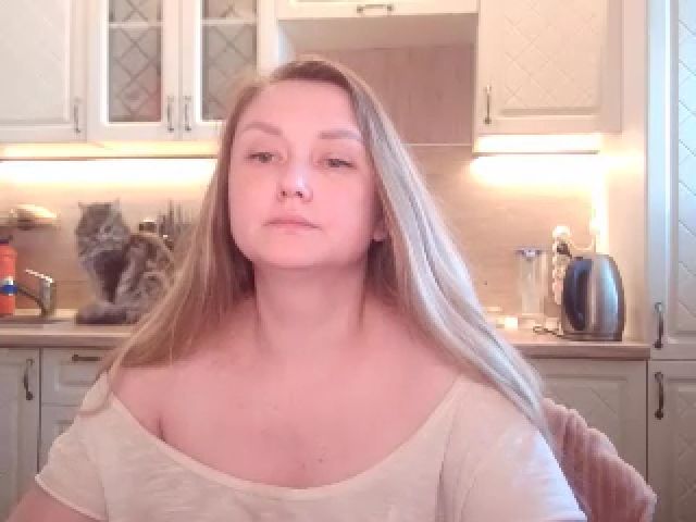 Live sex webcam photo for JaneGrey111 #256706364