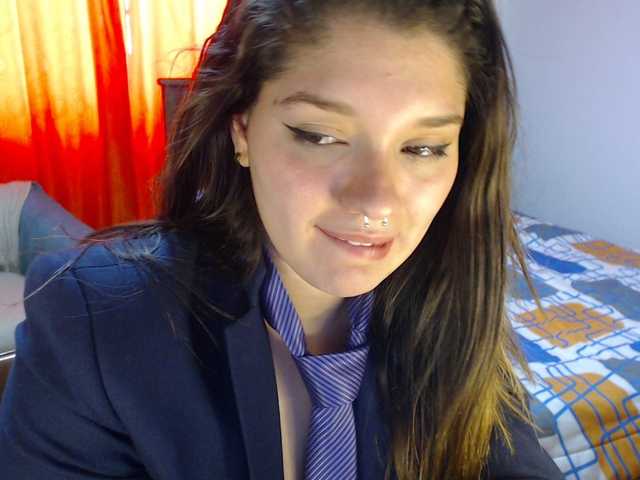 Live sex webcam photo for Maggie-evans5 #246475580