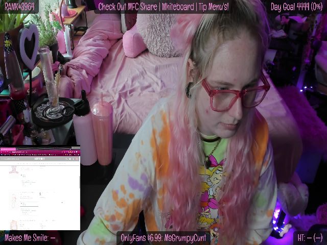 Live sex webcam photo for MsGrumpyCunt #254660270