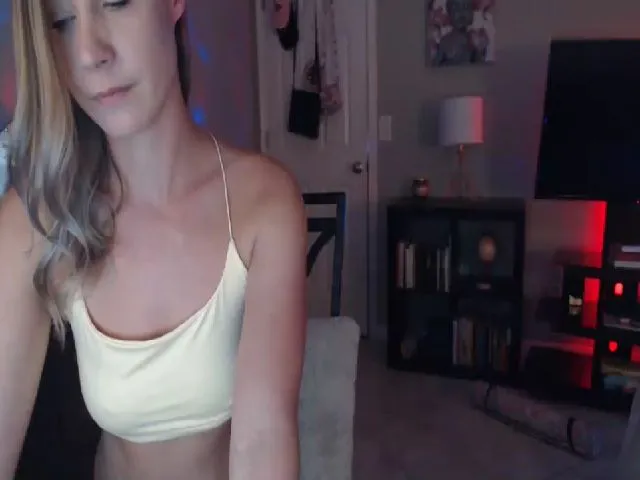Live sex webcam photo for OhYesCeleste #258593013