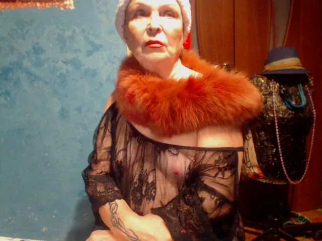 Live sex webcam photo for milo4ka77 #240934383