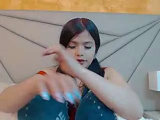 Live sex webcam photo for Helsy_Evans_ #252049936