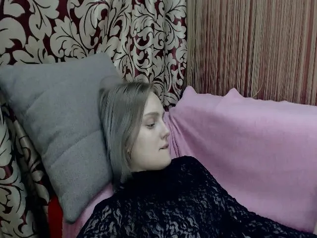 Live sex webcam photo for NoNameGirle #255524457